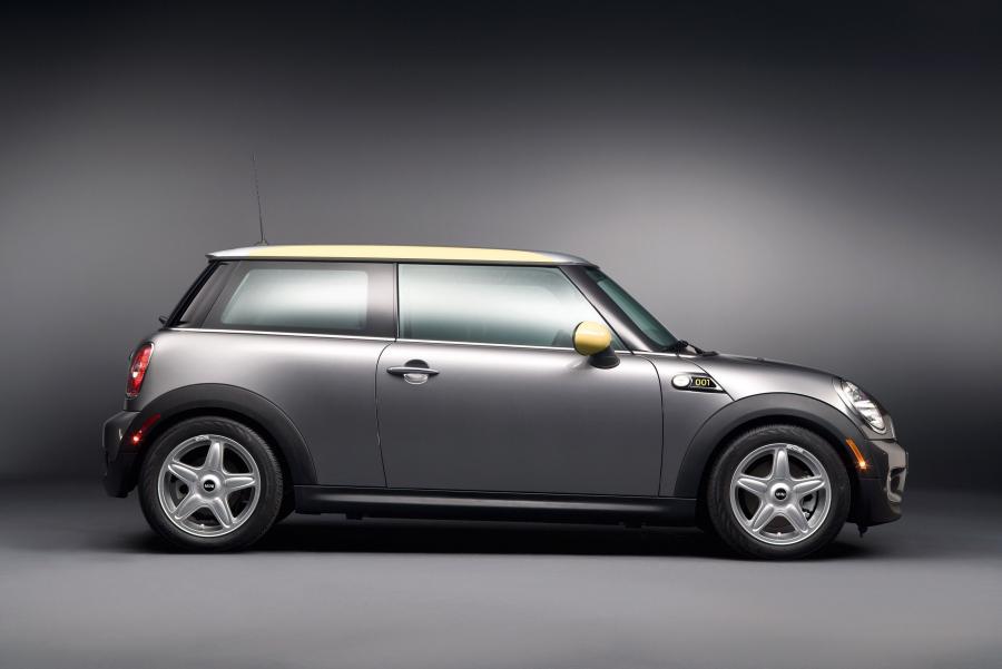  Mini E 2008 года  (фото 31 из 35)